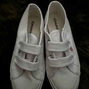 NWOBSuperga White Velcro Sneakers